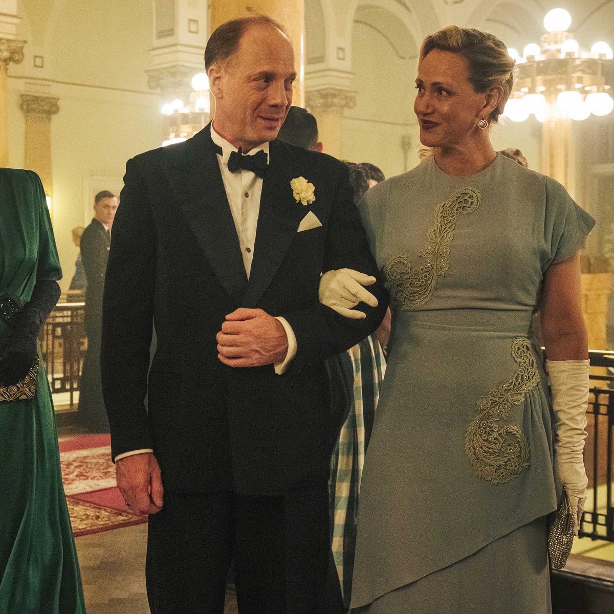 BirgitEhmann's tweet image. First glimpse into the new season of Sky Original #dasboot after filming wrapped up last week. #dasboot returns to the small screen in 2023 to @skydeutschland @wowtv.de @bavariafiction

info.sky.de/inhalt/de/medi…