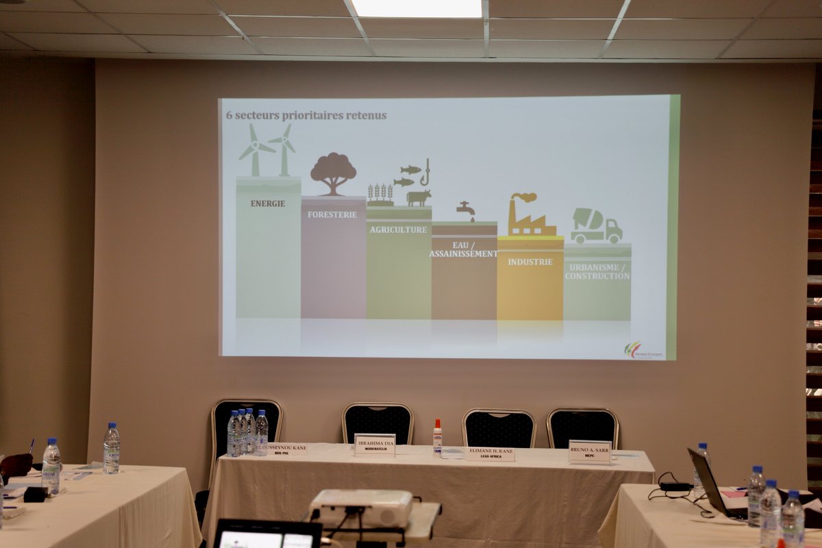 BOCS_PP2050's tweet image. Lors de leur prise de parole, Mme Niang et M. KANE sont revenus de façon détaillée sur la structuration du programme #PSE_Vert, les résultats issus du LAB organisé par le BOS au mois de juin dernier