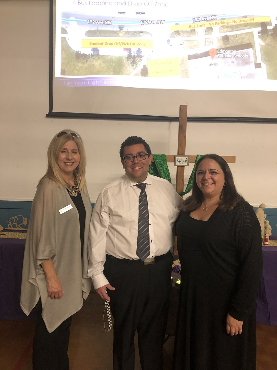 SandraPalazzo7's tweet image. Thrilled to bring greetings to this evening’s “Meet the Staff” @StCharlesECSD and celebrate with Principal Evaristo, Assistant Principal Nigro-Vecchio and their remarkable staff, students and families whose Light shines forth in everything they do! #ECSDfaithinspires