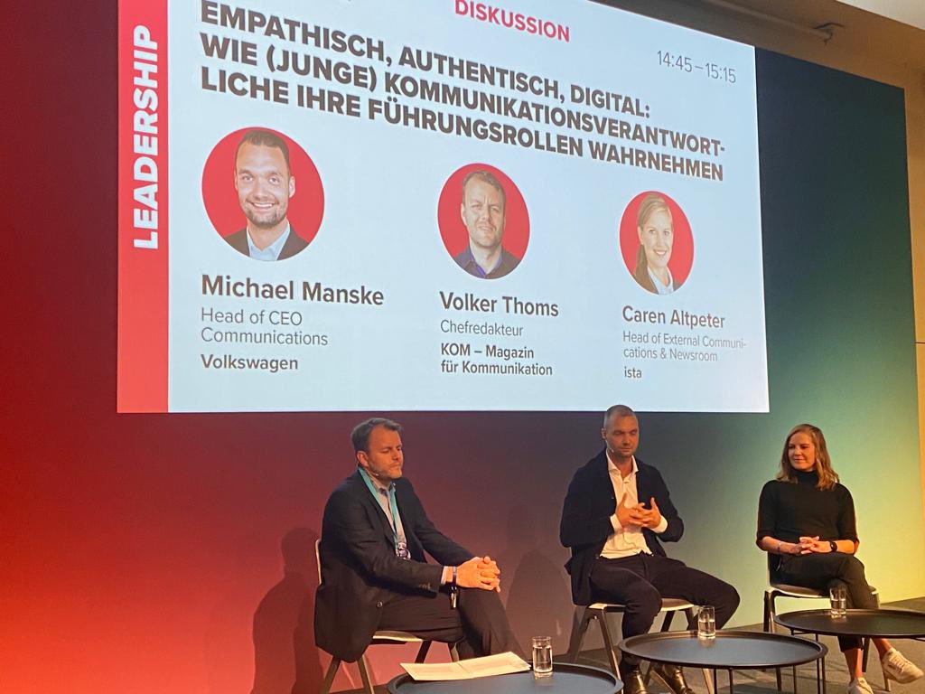 Alexandra Rößler (@pr_alexia) on Twitter photo „Anerkennung durch Loben vor aller Augen und kritisieren unter 4 Augen!“ Danke für die spannenden Einblicke <a href="/c_altpeter/">Caren Altpeter</a> <a href="/MiManske/">Michael Manske</a> #KKongress22 „Anerkennung durch Loben vor aller Augen und kritisieren unter 4 Augen!“ Danke für die spannenden Einblicke <a href="/c_altpeter/">Caren Altpeter</a> <a href="/MiManske/">Michael Manske</a> #KKongress22