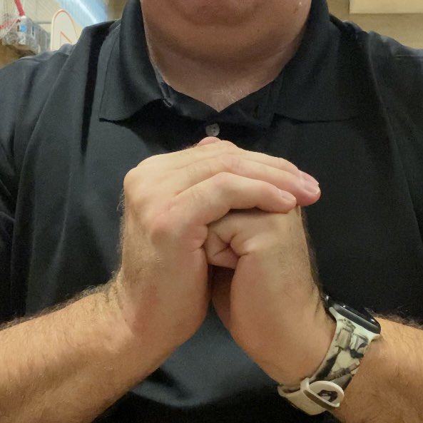 physedreview's tweet photo. Making more simple hand assessments for questions in #physed class. Students answer with the hand position that represents their answer. Thx to @Mr_C_PE for this idea during the height of the pandemic that I still use. #pegeeks https://t.co/9lJv4KKmeY