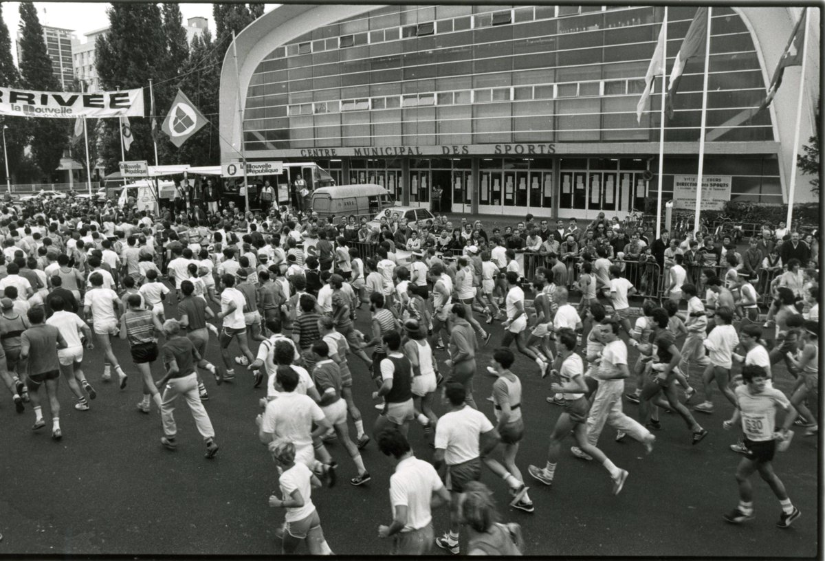 Cette année, le <a href="/Marathon_Tours/">Marathon, 10 et 20 km de Tours</a> fête ses 40 ans ! 🥳

L'occasion de replonger dans quelques-unes de nos photos d'archives 👀

Allez-vous participer ce dimanche ? 🏃🏃‍♀️