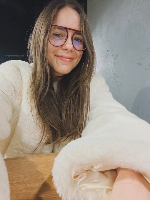 Hi! Hope you're all doing well, I'm back to posting here :D #fur #furcoat #Fluffy #fursuit #furfetish<a href="/tag/fur"class="tags"><span>#fur</span></a><a href="/tag/fluffy"class="tags"><span>#fluffy</span></a><a href="/tag/furcoat"class="tags"><span>#furcoat</span></a><a href="/tag/furfetish"class="tags"><span>#furfetish</span></a><a href="/tag/fursuit"class="tags"><span>#fursuit</span></a>