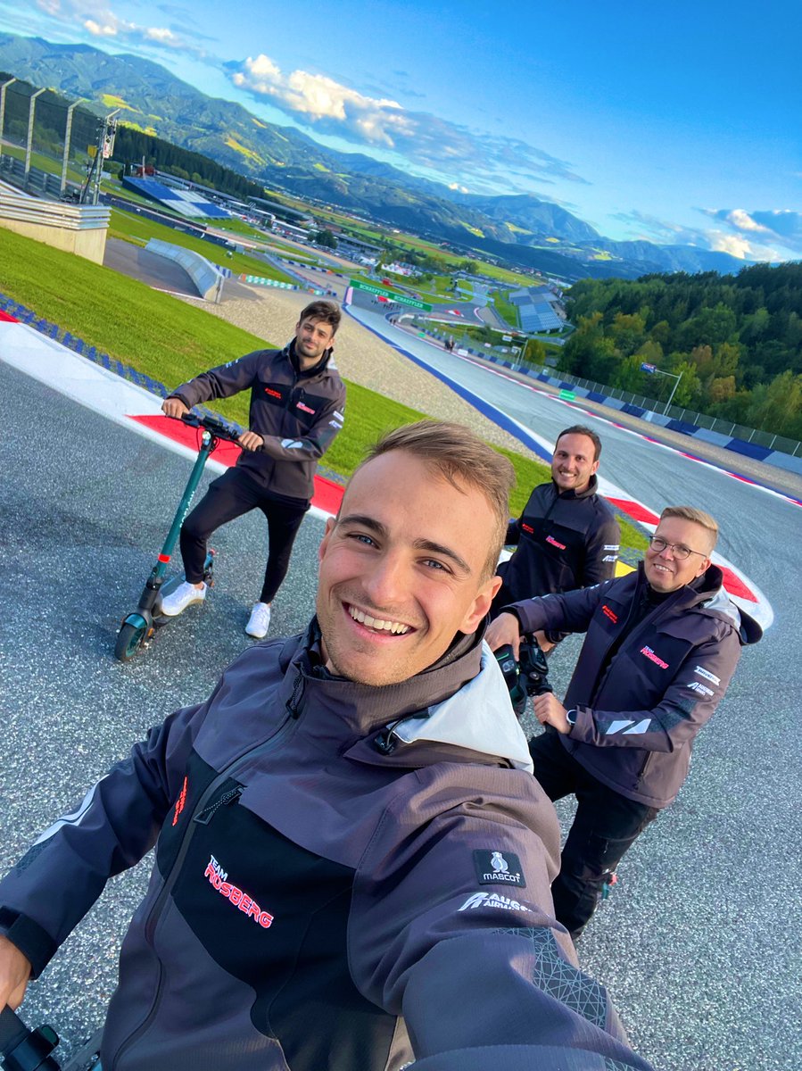 Nico Mueller tweet media