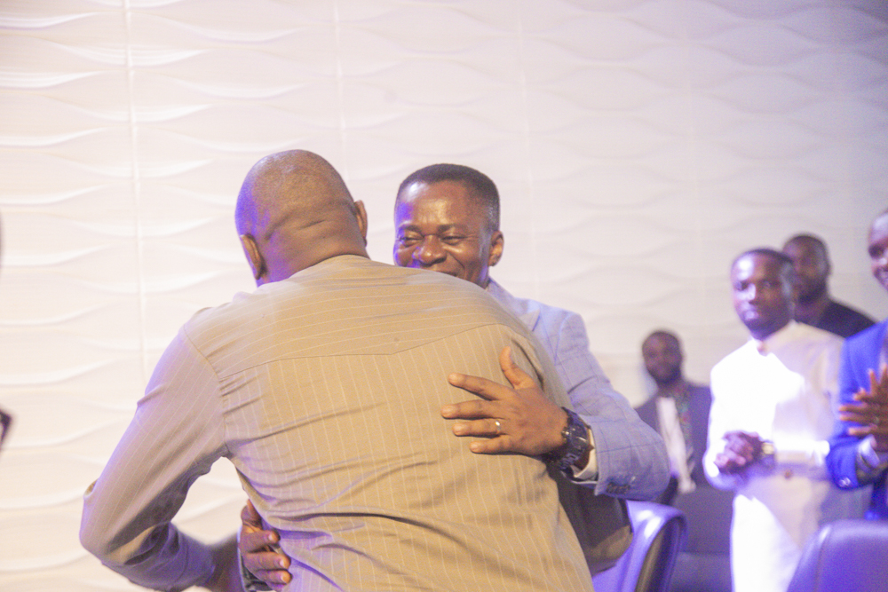 gigcglobal's tweet image. Welcome to GloryWorld sir. 

This is Home!

We love and celebrate you greatly!

#MVC2022 #Men #MenConference #AboveOnly #GIGCService #GloryWorld #GIGCGlobal