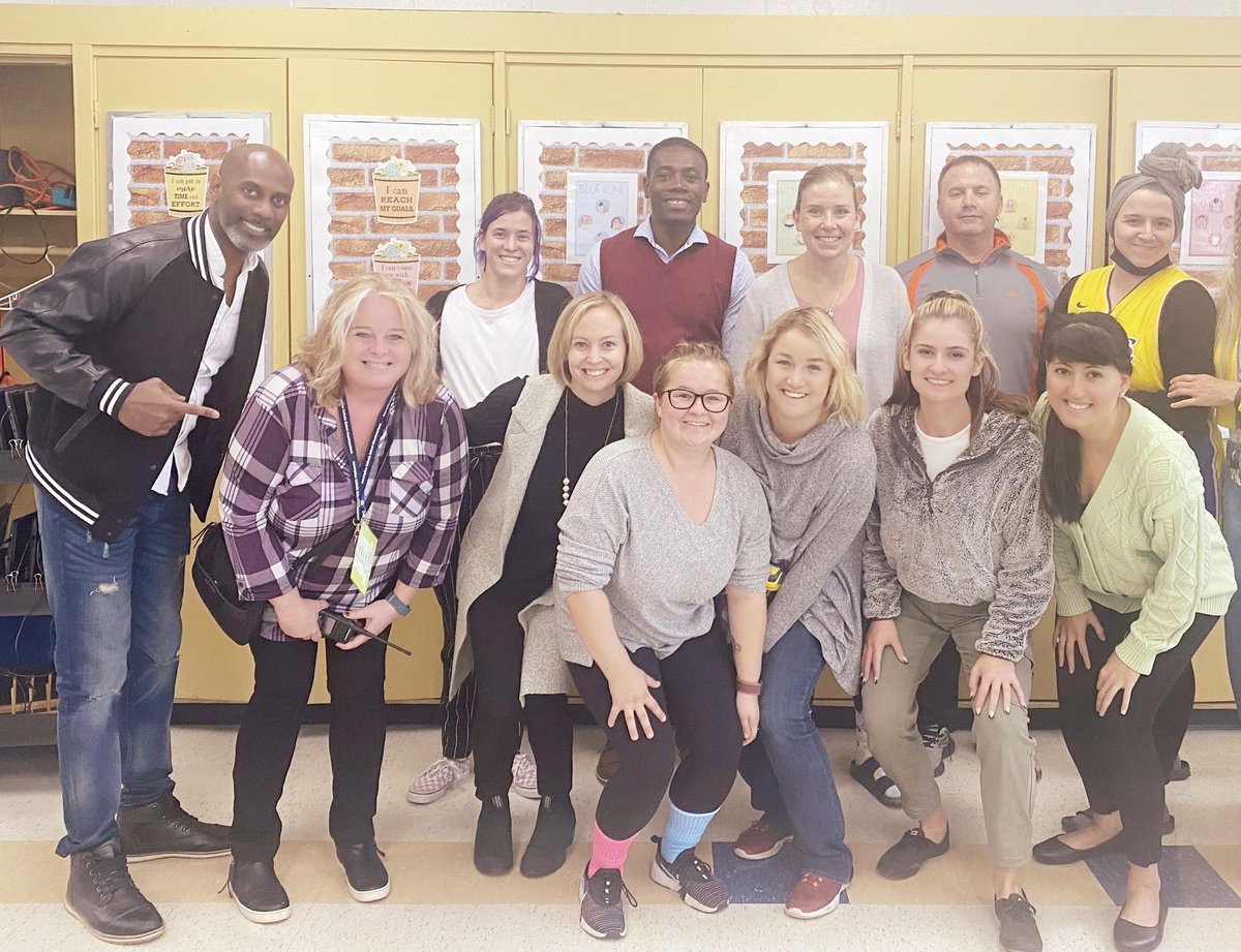 tarajohunter1's tweet photo. It takes a big heart to help shape little minds. Thanks for all you do 💜 ⁦@AssumptionOCSB⁩ resource team. https://t.co/Cb69LNCpz0