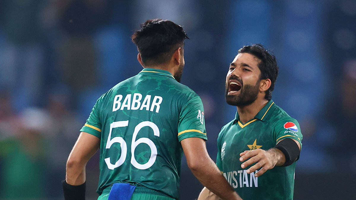 UsmanGhaniOffi3's tweet photo. What a performance! Hats off to @babarazam258 and @iMRizwanPak on a record breaking opening partnership.
🙌🇵🇰

#BabarAzam𓃵 
#MuhammadRizwan
#PAKvENG https://t.co/z5T6FaLxG8