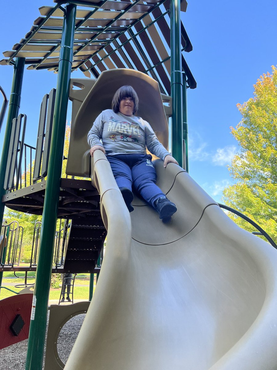 mrsstratton03's tweet photo. Today’s SCORE Community Trip included a pit stop at the park for some recreation & leisure opportunities! #psd202 #SCORE https://t.co/KuvG3ZgcNa
