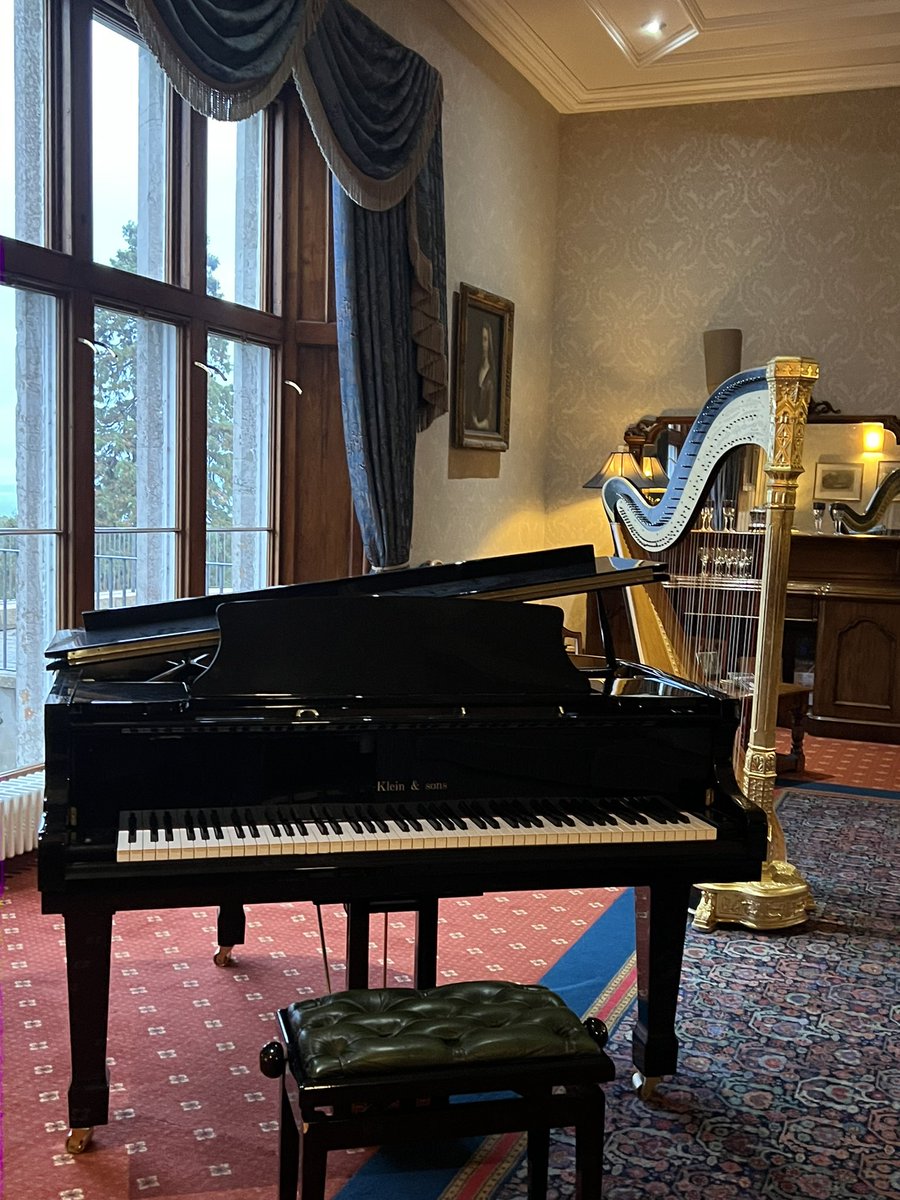 Piantel1's tweet photo. Noson gynta llawn Piantel o ddeuawdau, unawdau a lot o hwyl eto! An evening with Piantel - duets, solos and lots of laughs im sure! Annette Bryn Parri * @DylanCernyw https://t.co/TFqV398EgM