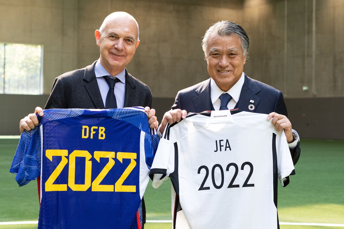 Der DFB und die Japan Football Association @JFA vertiefen ihre Kooperation. DFB-Präsident Neuendorf, DFB-Generalsekretärin Ullrich und JFA-Präsident Tashima unterzeichneten heute ein entsprechendes Memorandum of Understanding. ➡️ dfb.social/MoU_22 📸 Julius Nieweler/DFB