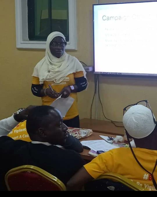 nplambassadors's tweet photo. For the Governance Sphere, the Vice Dean of NPL Ambassadors 002, Amatullateef Ishaq-Anifowose, co-facilitated a capacity-building workshop for local community stakeholders across LGAs in Lagos — to be equipped with the knowledge to hold political aspirants to account. https://t.co/3Cc1Z38ytM