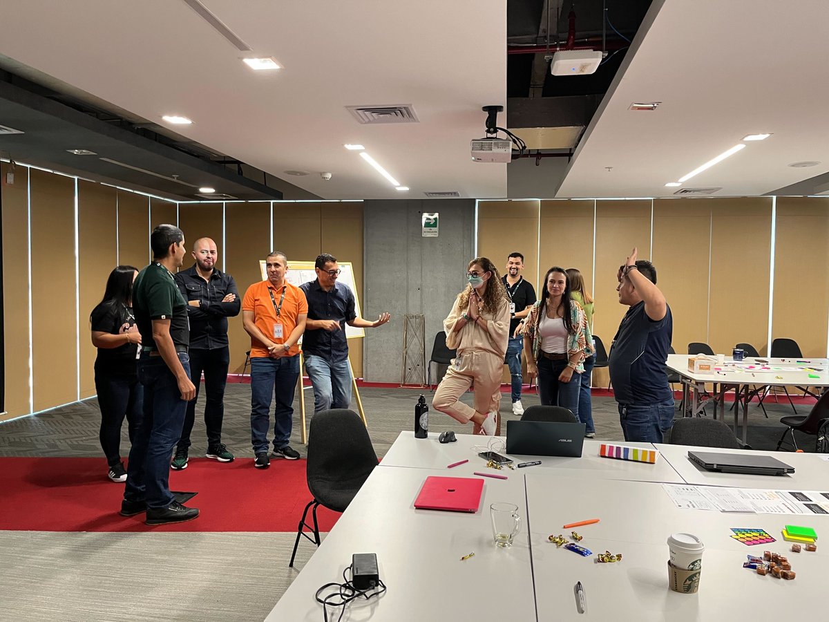 UsariaDesign's tweet photo. #ClientesQueInspiran 🙂Con @Grupo_Exito, cadena más grande de retail y supermercados en 🇨🇴, buscamos mejorar experiencia de solicitudes en su Mesa TI, contribuir a la eficiencia en su operación, disminuir costos de soporte y superar expectativas de usuarios finales. #design https://t.co/IFzT58rrA8