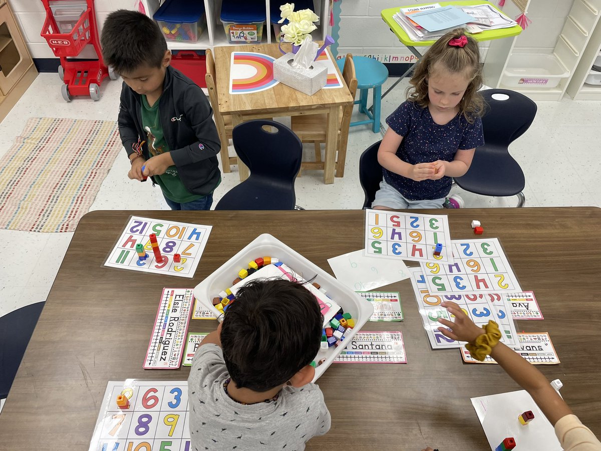 KaylaWestling's tweet photo. Math Stations are in full swing! These Kinder kiddos are rockin’ it!! ✨1️⃣2️⃣3️⃣ @NISD_ECE @NISDTomlinson https://t.co/r2xKx0lCSj