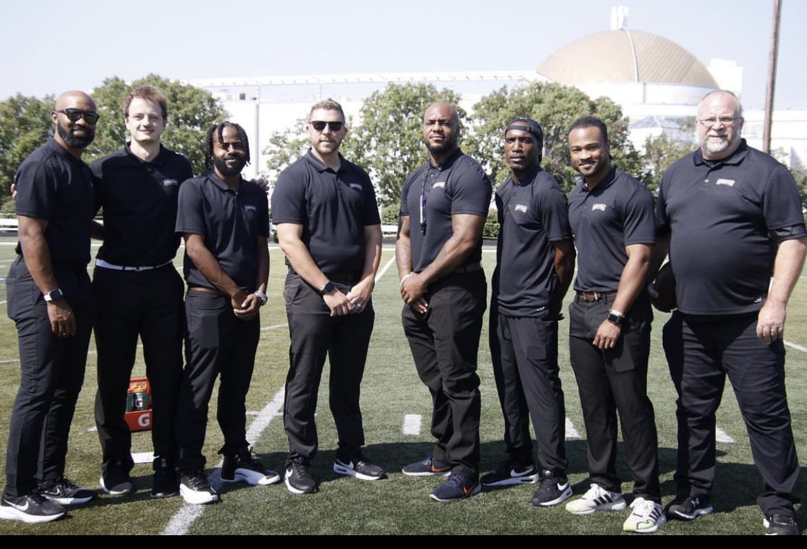 Fontbonne University Griffin’s FB Coaching Staff … Day by Day …Week by Week ready for the season ahead. #fastfootball #sprintfootball  <a href="/CoachBortle/">Austin Bortle</a> <a href="/CoachShannn/">Coach Shannon</a> <a href="/CoachJJonas/">Jamaal Jonas</a> <a href="/McnuttCoach/">Coach McNutt</a> <a href="/D19Stan/">Derek Stanley</a>