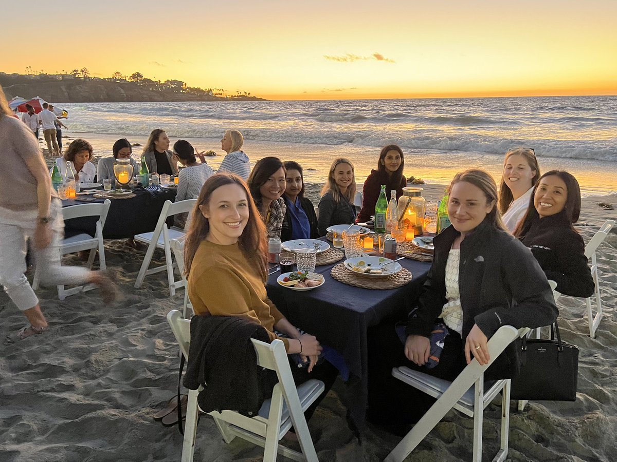 A truly lovely evening with the UCSD Women in Cardiology group. We are proud and thankful for the incredible female faculty that we call friends and mentors 💃🏼❣️@UCSDCardiology #womenincardiology #FIT #Cardiotwitter