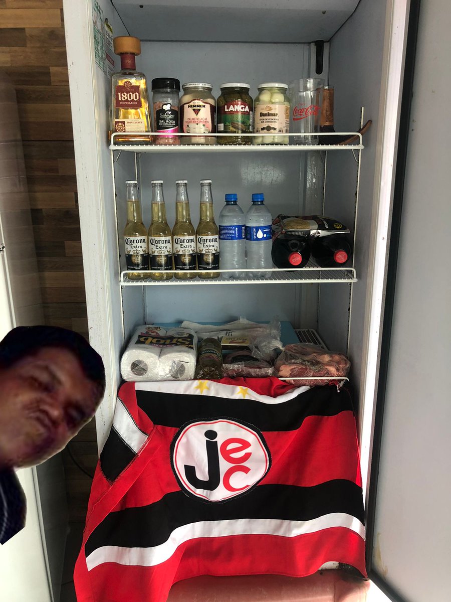 JECilluminati's tweet photo. HOJE É DIA DE CHURRAS ILLUMINATI https://t.co/pMYLMnwY65