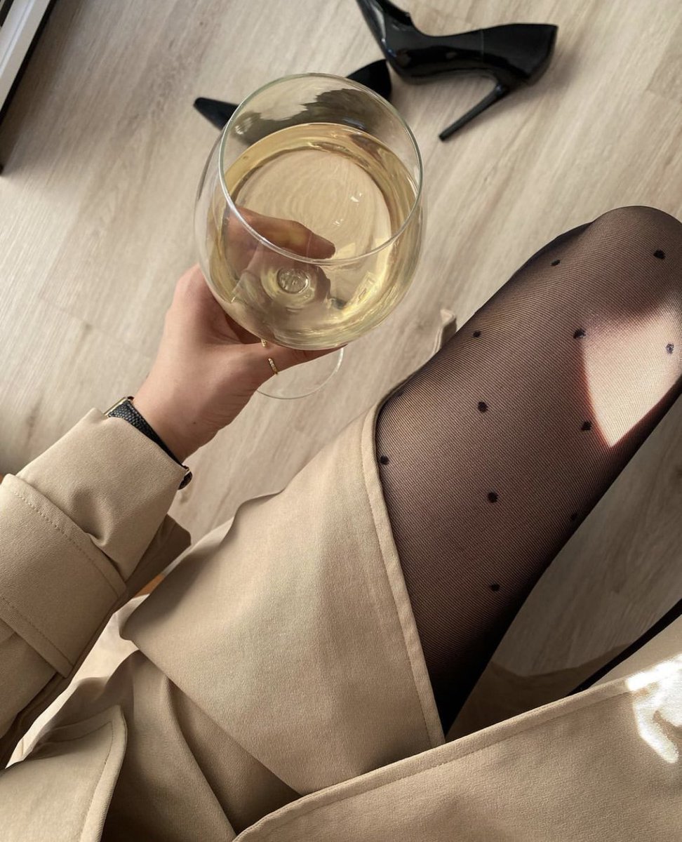 Dodji sebi dok još imaš kome 😉🍒🥂