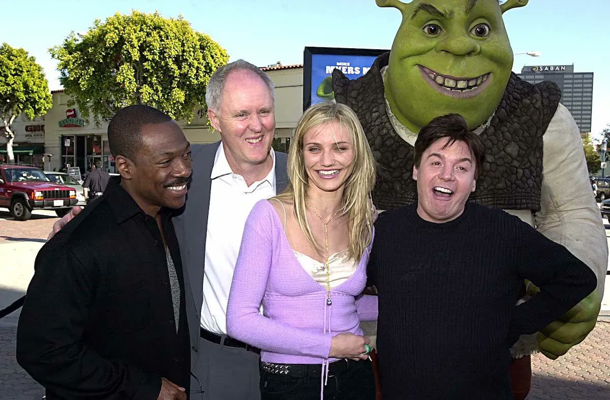 Eddie Murphy, John Lithgow, Cameron Diaz  and Mike Myers at the premiere of Shrek, screening this Friday & Saturday at 10pm and Sunday at Noon in our Cult Classics series, sponsored by @barriobrewing! https://t.co/kHz8xluVev