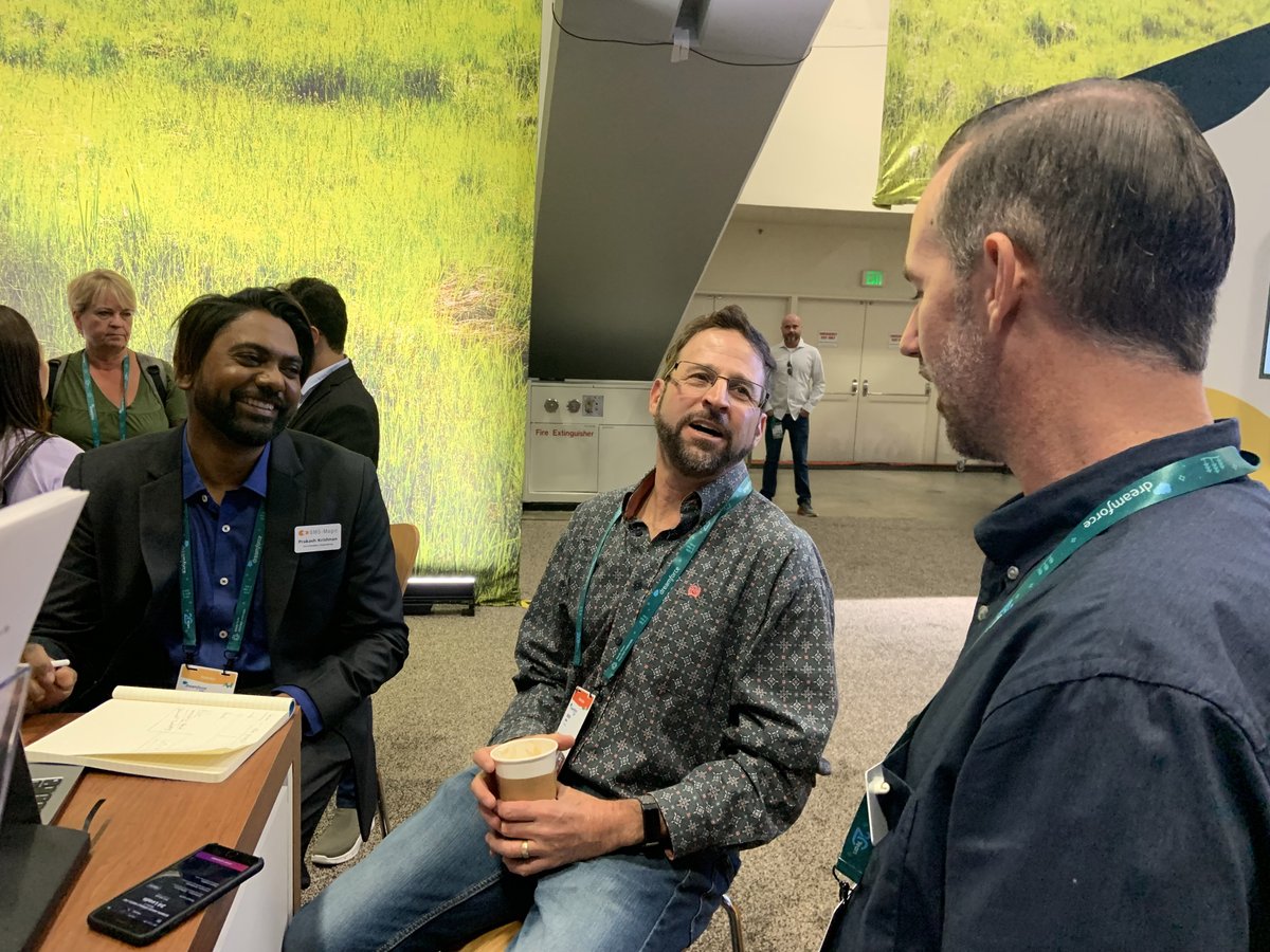 smsmagic's tweet photo. @Dreamforce #df22 #dreamforce #smsmagic #beconversive https://t.co/NqqqU3bthv