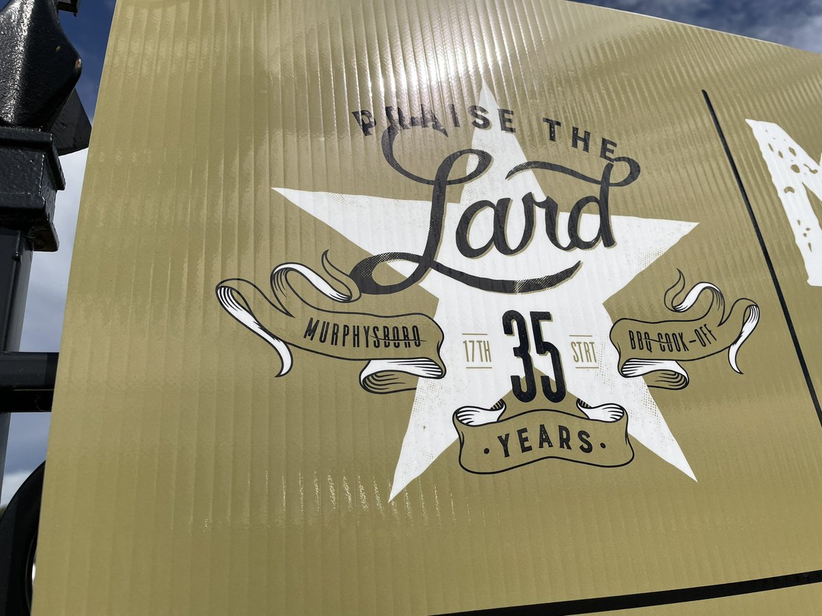 ColinBaillieTV's tweet photo. Crews are getting set up for the 35th Praise the Lard event here in Murphysboro. Crews from 16 states will be competing in multiple events from tonight until Saturday. I’ll have live reports at 4 and 5 out here in Murphysboro. Be sure to tune in on @kfvsnews. https://t.co/4WqZAvnKsN