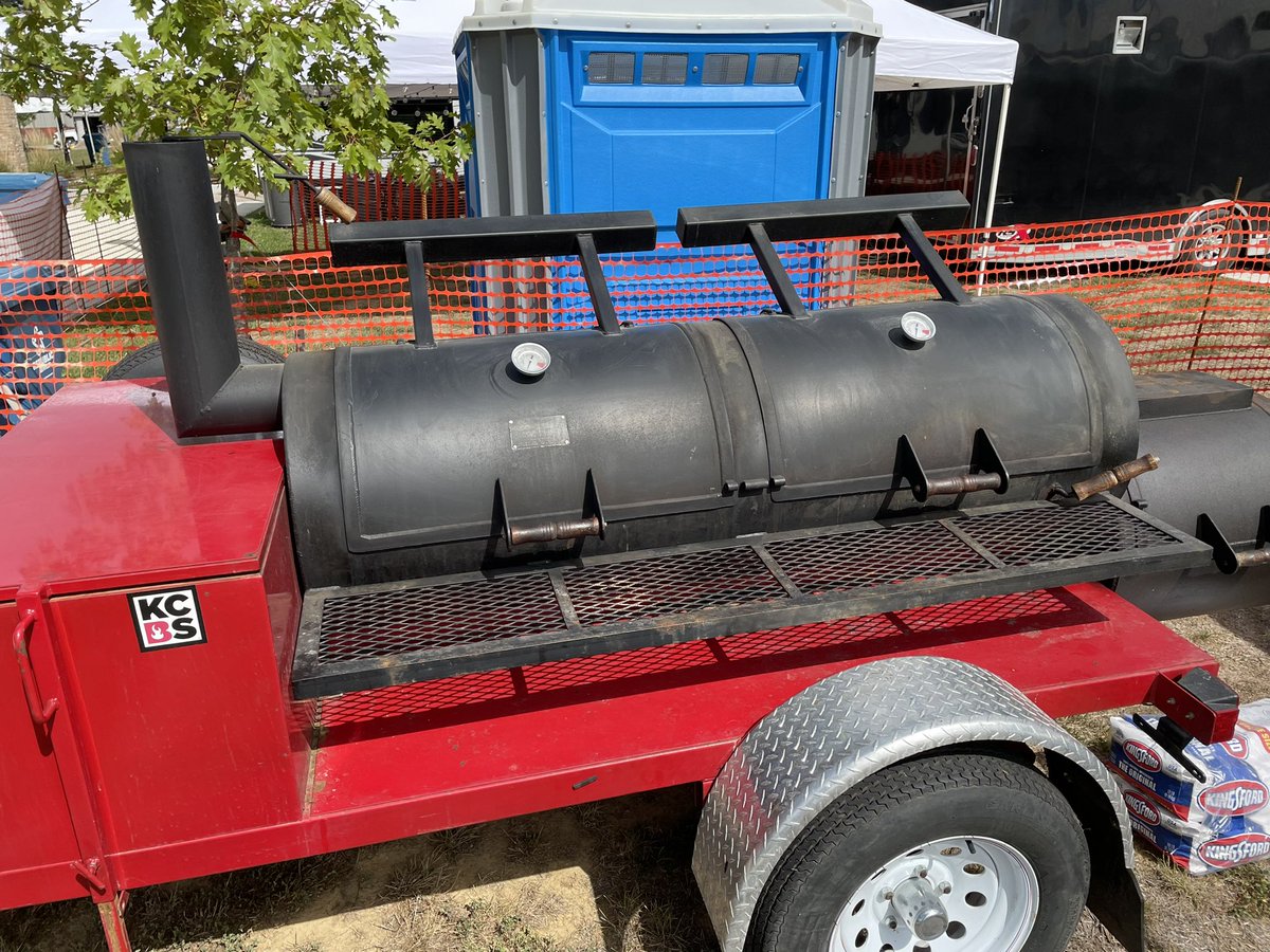 ColinBaillieTV's tweet photo. Crews are getting set up for the 35th Praise the Lard event here in Murphysboro. Crews from 16 states will be competing in multiple events from tonight until Saturday. I’ll have live reports at 4 and 5 out here in Murphysboro. Be sure to tune in on @kfvsnews. https://t.co/4WqZAvnKsN