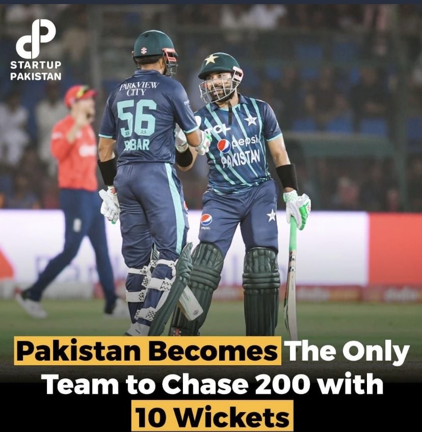 sufisal's tweet photo. Many friends during the Asia Cup were questioning me on why I support ⁦@babarazam258⁩ batting as opener despite his difficult recent form . Now they know why. Form is temporary, Class is Permanent. #PakvsEng https://t.co/YBxGTTyhm4