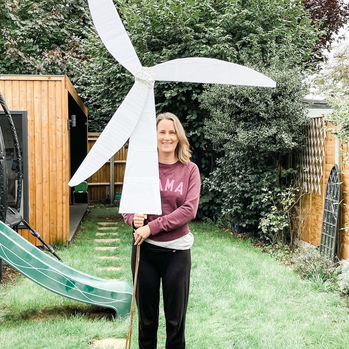 pff_westlondon's tweet photo. ONE MORE DAY!!! We were busy getting ready today and now can’t wait to see everyone tomorrow. See you all at Elthorne Park at 3.30 💚 We’ve got this 💪🏼 #powerinourhands https://t.co/Bk2SivlNdc