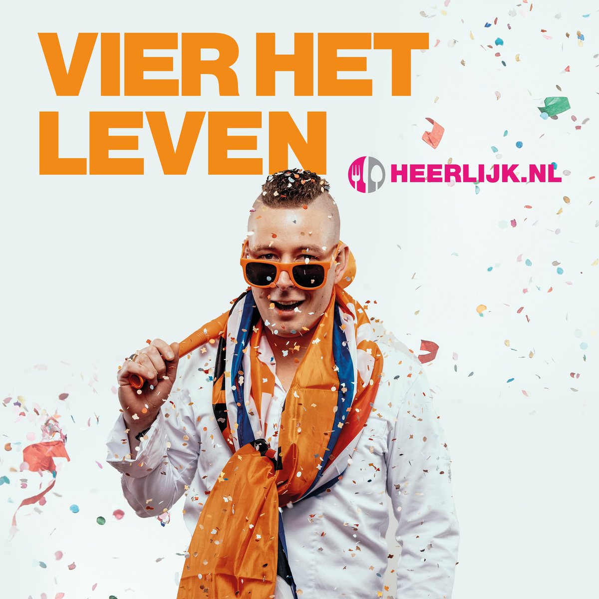 HEERLIJK's tweet photo. HEERLIJK staan wij achter oranje. 🇳🇱 Zo ook chef @florianvd van @byflippnl! We hebben net couverts opengezet bij dit restaurants. Scoort oranje als eerste of scoor jij als eerste dat tafeltje. https://t.co/2LTDNxbXPo 🍽 30% korting! #oranje #voetbal #uiteten #POLNED #VIERHETLEVEN https://t.co/BEVsgNhiLK