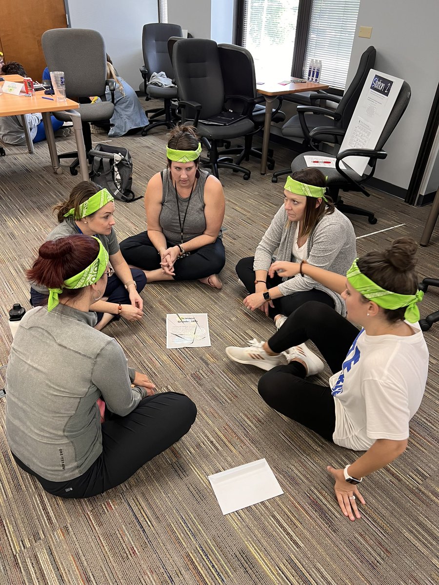 Katie_M_Ritter's tweet photo. 🔥The final challenge of Survivor Tech Integration Edition- has begun!
🧩Coaches are building tech integrated lessons with standards and @Hamilton_CSD curriculum frameworks!
#fecamp22 https://t.co/7uCOEgifJ2