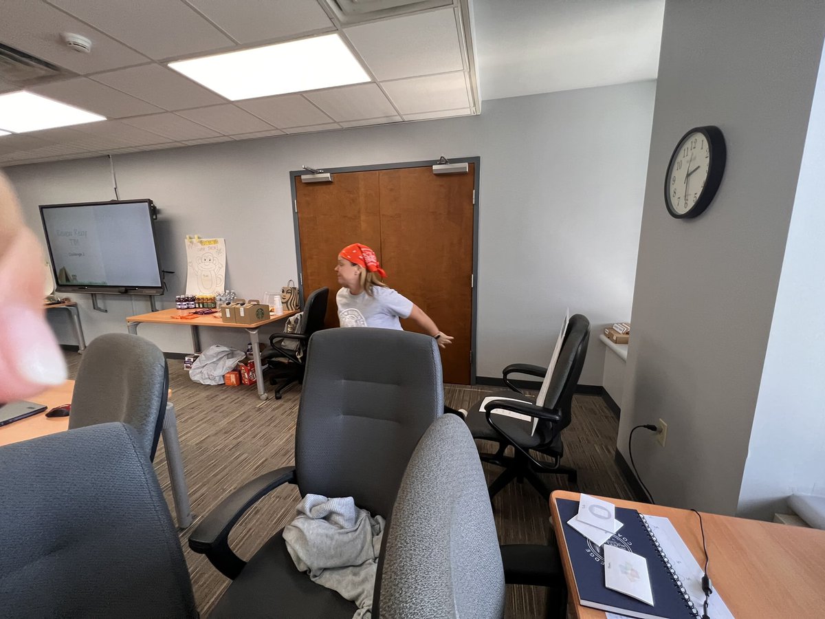 Katie_M_Ritter's tweet photo. 🔥Survivor Tech Integration Edition- second challenge is a Technology Integration Matrix Review Relay! 🏃🏼♀️🏃🏽🏃🏻♂️ #fecamp22 @Hamilton_CSD https://t.co/k2NqMeZUkD