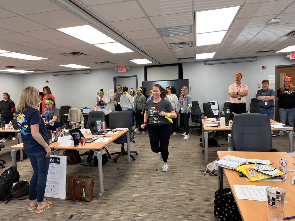 Katie_M_Ritter's tweet photo. 🔥Survivor Tech Integration Edition- second challenge is a Technology Integration Matrix Review Relay! 🏃🏼♀️🏃🏽🏃🏻♂️ #fecamp22 @Hamilton_CSD https://t.co/k2NqMeZUkD