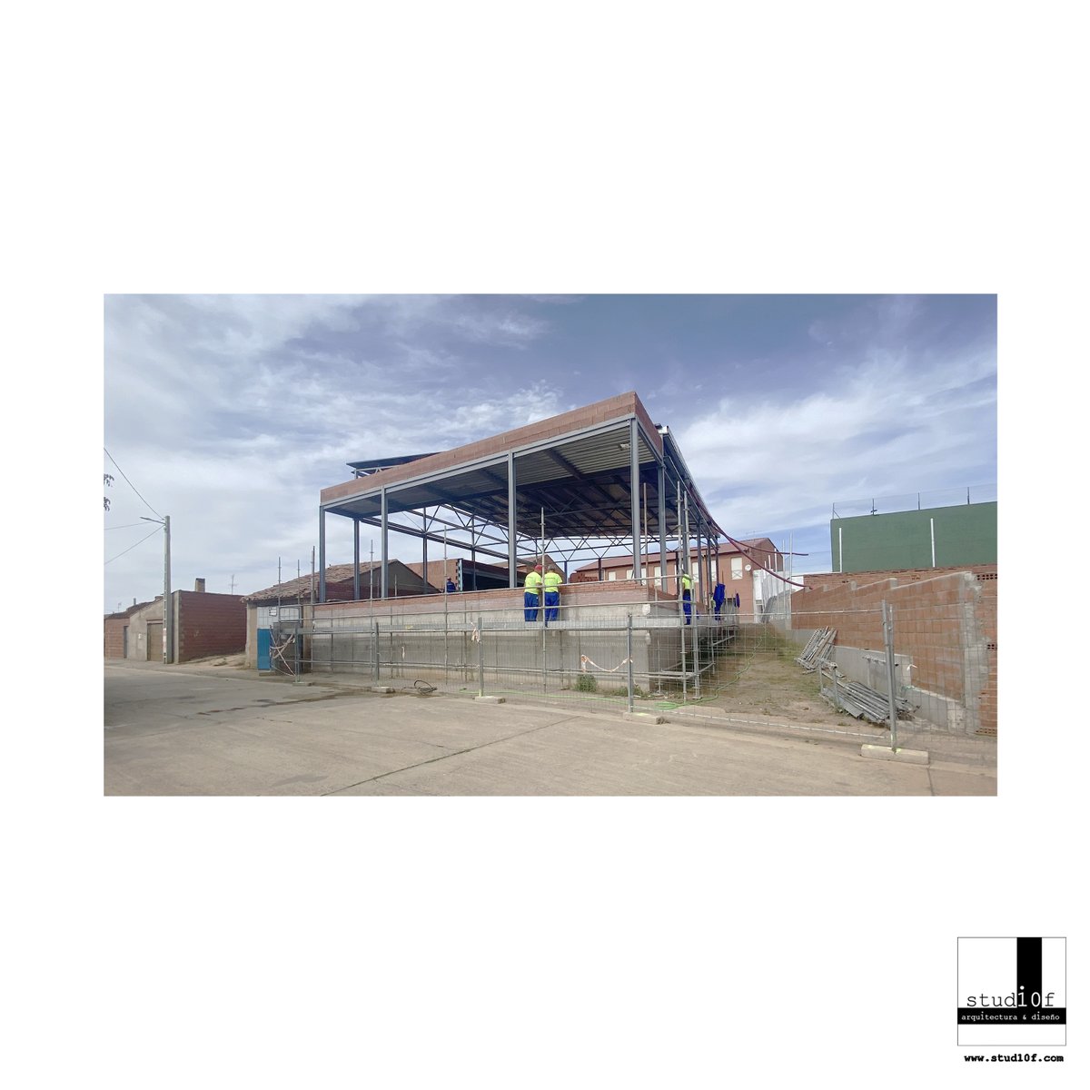 stud10f's tweet photo. EDIFICIO USOS MÚLTIPLES
(#Algadefe, León)
✏️📐👷🏻♂️🏗️🏢
Envolvente…
Comienza la Fase 3 https://t.co/9pjSsJEnhD
