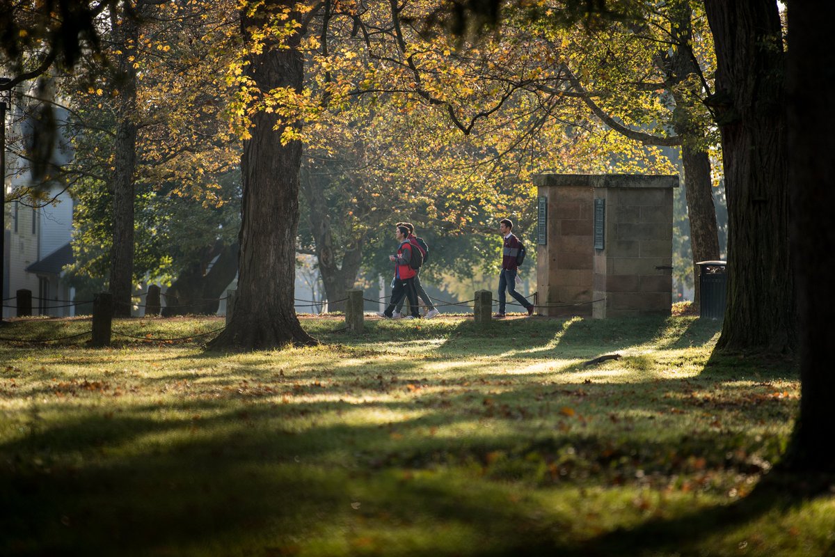 KenyonCollege's tweet photo. "The days are getting colder. The air has a bite. At bedtime, we spread the quilt and burrow under. In the morning, we pull on a sweater. Frost has settled in a thin coat on the windshield. Mist shrouds the river." https://t.co/nOCqwV2l9Z