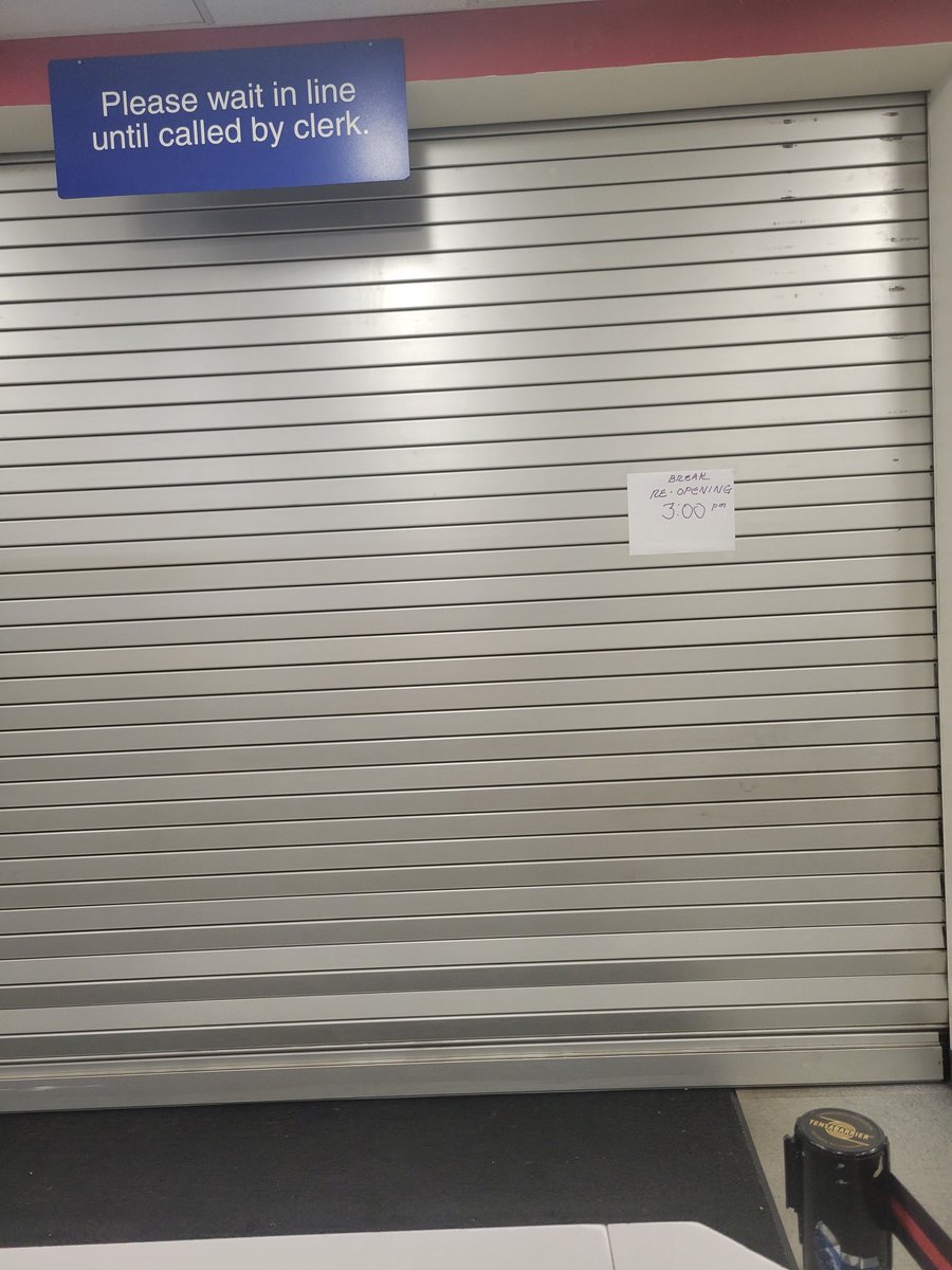 calledbeloved's tweet photo. Walked to the #Roxbury #USPS #postoffice in the middle of a complete downpour, 2:30pm, to mail three packages. Found this instead. If this were the first time, it'd be one thing, but this is a regular occurrence.  This is unacceptable. Rain or shine, the mail must go through?? https://t.co/UeqvmaYuEw
