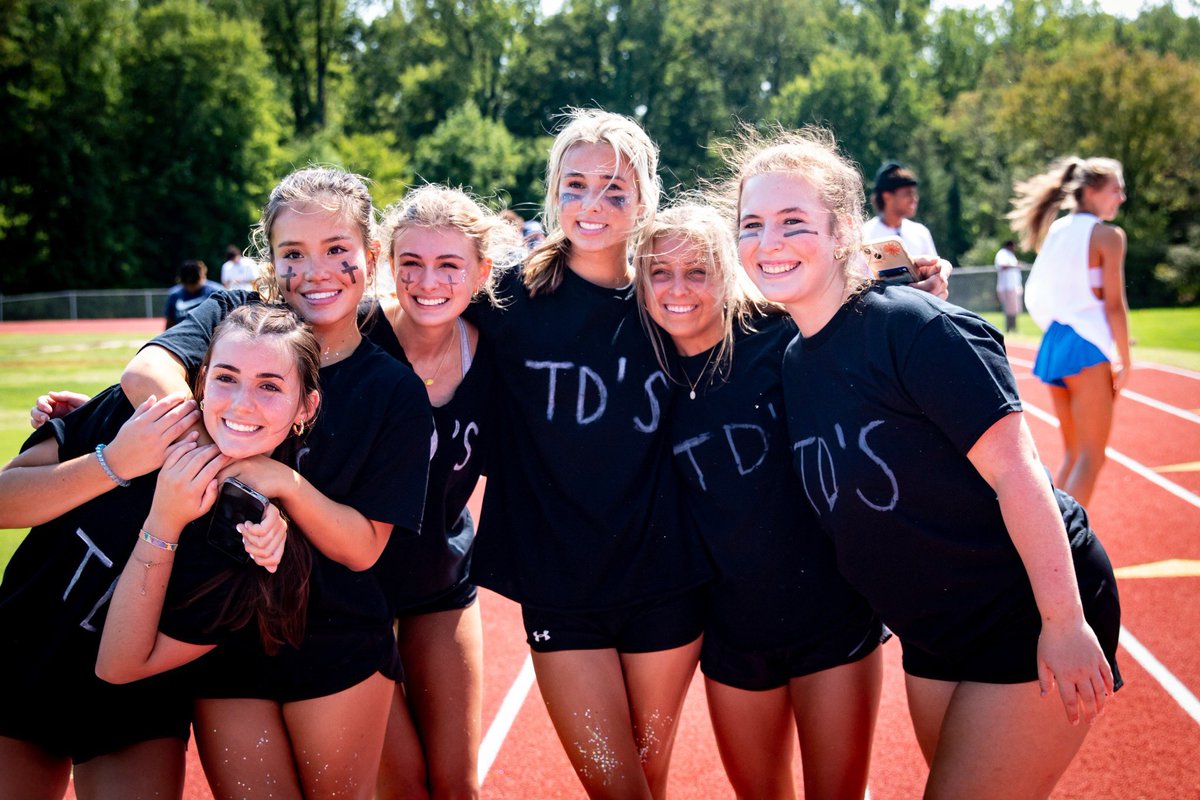 UAwilmington's tweet photo. This past weekend we hosted our annual Flag Football game with Salesianum School. All proceeds benefit Salsthon which supports local charities. Over 200 students and faculty members participated, having fun while raising money! @Salesianum #UAServiam #UAUpperSchool #Salsthon https://t.co/GJ68BSKvJe