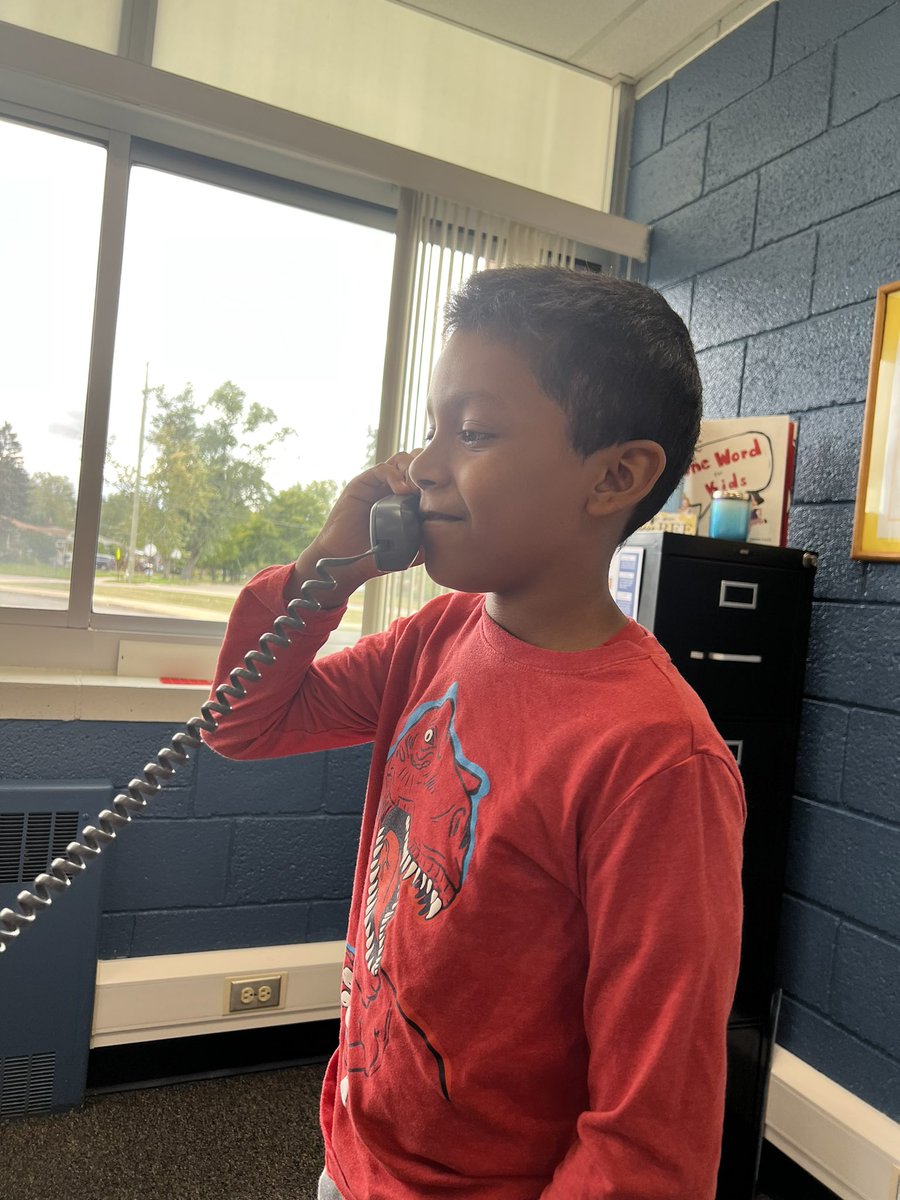 MPSbiedermann's tweet photo. First Good New Shout Out of the 2022/23 school year!!!  I’m so proud of M!  He’s comes so far. Mom’s exact words… “Well HOT DOG” 😁🎉😁 

#GoodNewsShoutOut #Joy #PhoneCallHome #ProudPrincipal #ProudMomma #MEMSPAchat 

Thanks, @jon_wennstrom for sharing this idea a few years ago! https://t.co/2AcOxDoXsp