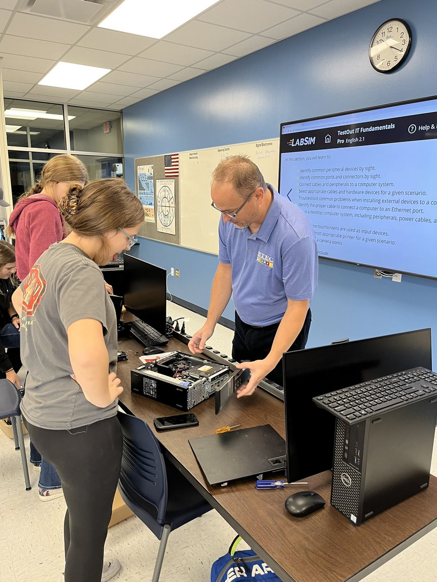 Saw great teaching and learning this morning <a href="/BoonvilleR1/">Boonville R-1 Schools</a>. Boonslick  Technical Education Center - where amazing things are happening allowed us to watch and give meaningful feedback. Thank you! <a href="/RLGMike/">Mike Rutherford</a>