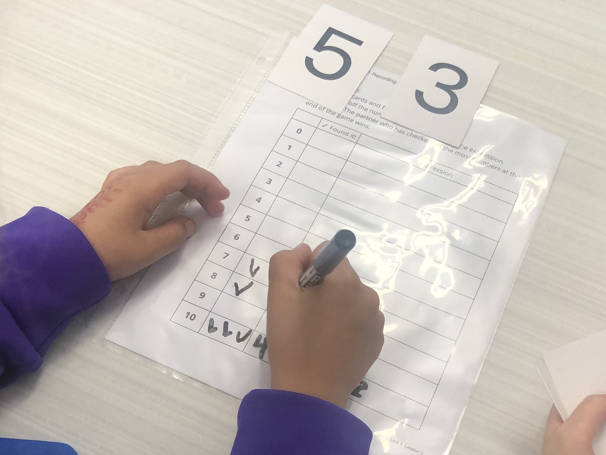 dahazel77's tweet image. It was a fun day of @IllustrateMath centers in Ms. Martinez’s first grade class today.