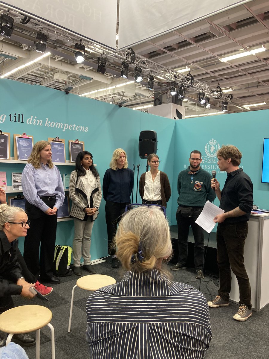 Proud to see two of my students nominated for our university’s Axiells Pris for best MA thesis at the Gothenburg book fair today, for their thesis in e-weeding practices at Swedish academic libraries! Congratulations! @SSLISiSchool @bokmassanGbg