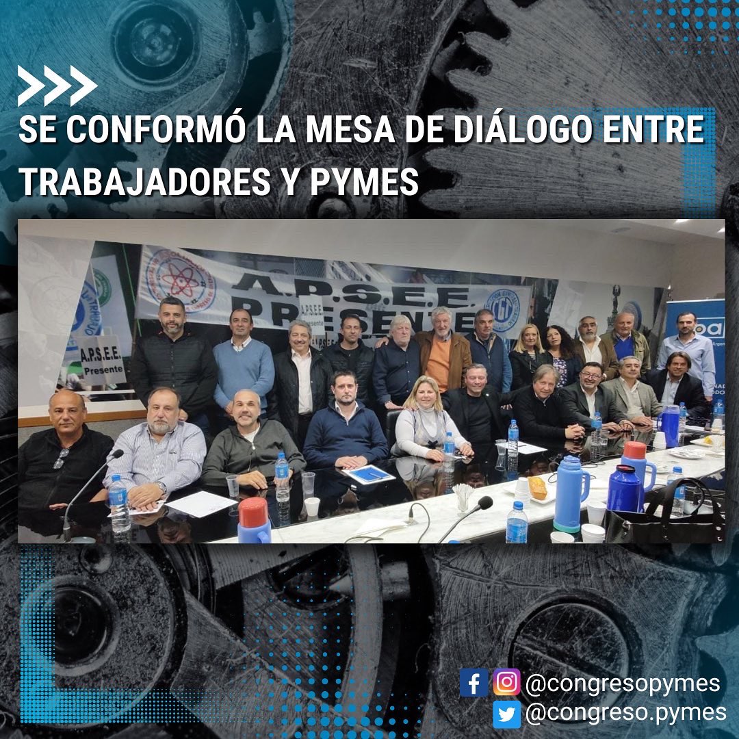 congresopymes's tweet photo. 🗣️ Los y las integrantes de la Mesa de Diálogo Pyme Industrial decidieron convocar a distintos funcionarios del Gobierno nacional, con el objetivo de pedir la institucionalización del espacio de consenso del mundo productivo.

@dmvasco @matiastombolini @produccion_arg https://t.co/ayqEz6TVV6