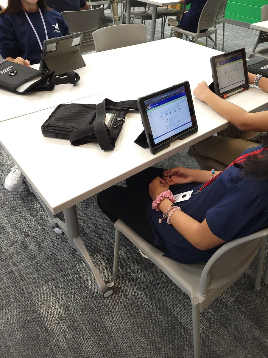 Darcy Anne tweet media