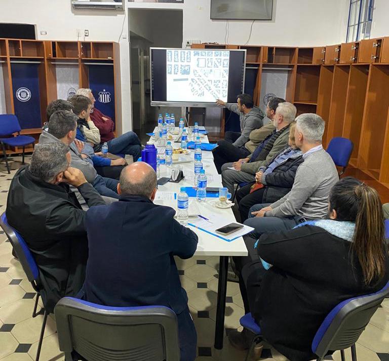bermudezgok's tweet photo. Escuchamos alguna problemáticas para accionar y tratamos temas como:
✔️Tránsito
✔️Estacionamiento
✔️Seguridad
✔️Arbolado
Vecinos, instituciones y municipio por una ciudad #CadadiaMejor #cbacapital #municba https://t.co/TO6Cb1O2vY
