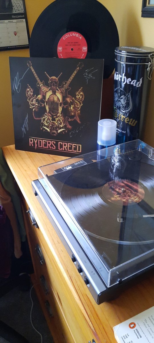 Jeremy Weltman π¬π§π₯πΈπ€πΊ (@jeremy_weltman) on Twitter photo Excellent <a href="/RydersCreed/">RYDERS CREED</a> 1st album arrived which they signed for me. Definitely brightening up a very wet afternoon..
πβ οΈπ Excellent <a href="/RydersCreed/">RYDERS CREED</a> 1st album arrived which they signed for me. Definitely brightening up a very wet afternoon..
πβ οΈπ