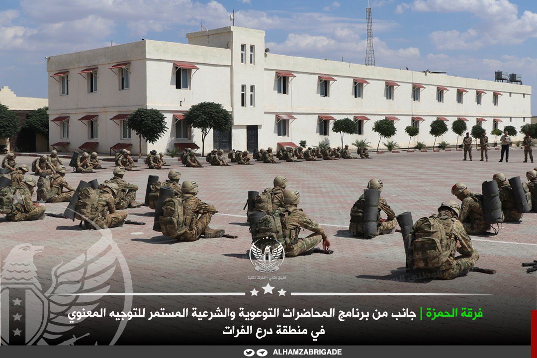 alhamza_brigade's tweet photo. #الجيش_الوطني_السوري 
#الفيلق_الثاني_الفرقة_الثانية 
 #فرقة_الحمزة_قوات_خاصة
جانب من برنامج المحاضرات التوعوية والشرعية المستمر للتوجيه المعنوي
 في منطقة درع الفرات https://t.co/CDDp5Jhk5F