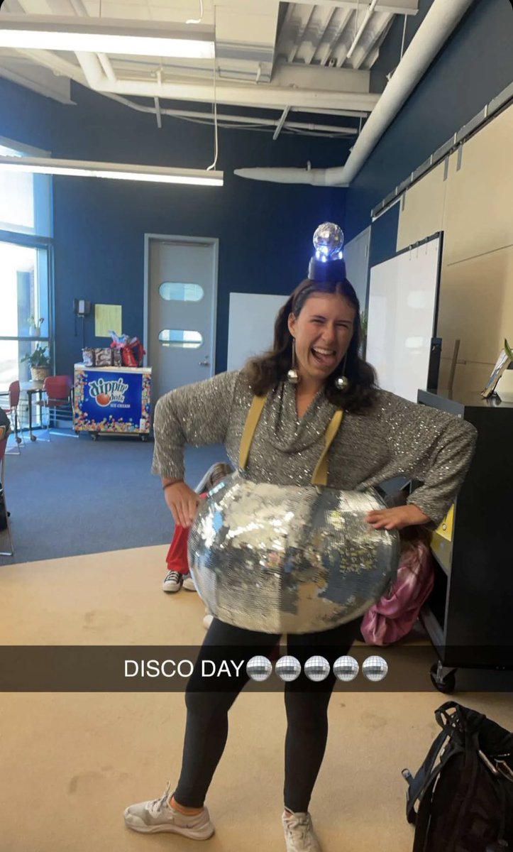 disco day!! happy to say it’s homemade🤩🤩 #VJAhoco2022 <a href="/AndrewStuCo/">VJA StuCo</a> <a href="/AndrewHS_d230/">Victor J. Andrew High School</a>