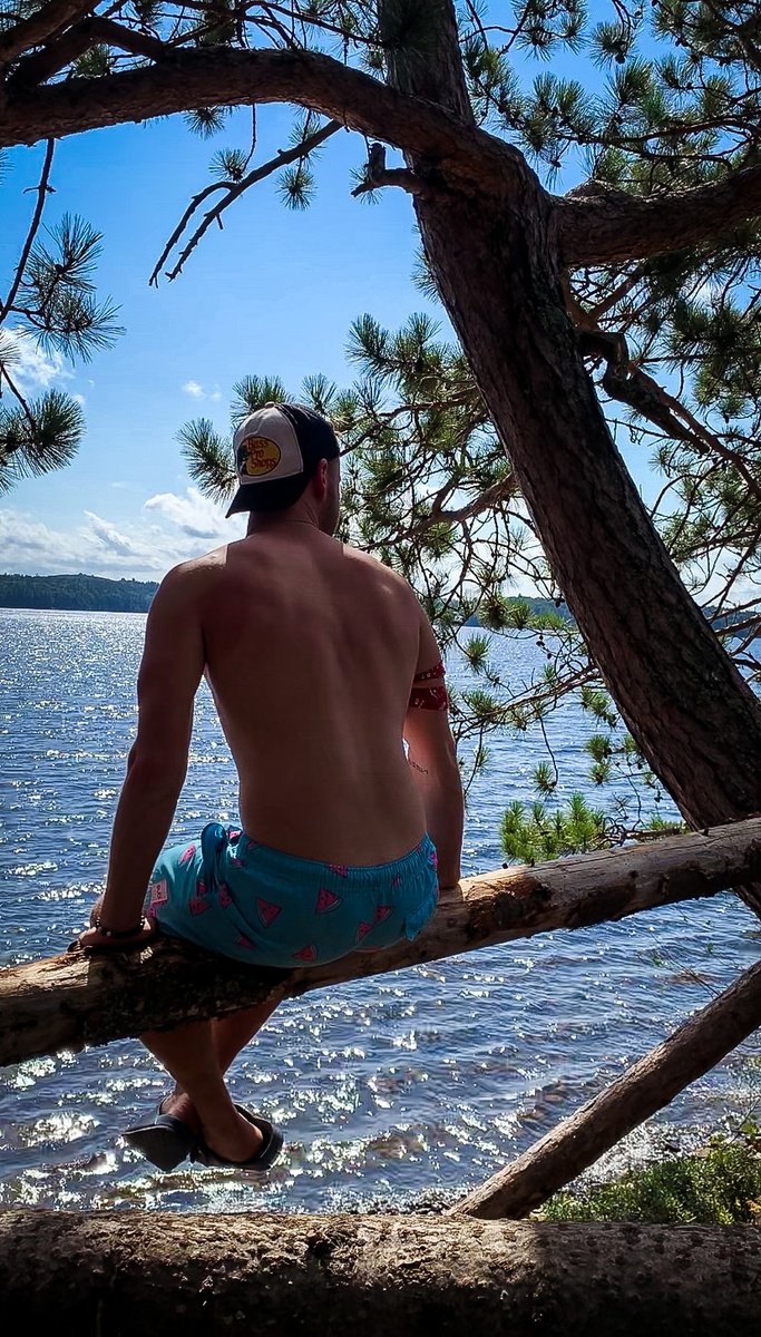 b_wood_17's tweet photo. Back do be poppin’ 💪🏻
Wearing 🩳@eubi_official
•
•
#homeiswheretheheartis #canada #calgary #toronto #ontario #alberta #gay #gayboy #travel #travelphotography #explore #algonquinpark #hiking #fitness #goodvibes #goodvibesonly #somethingmore #eubi #eubiyou https://t.co/USBILBeQNQ