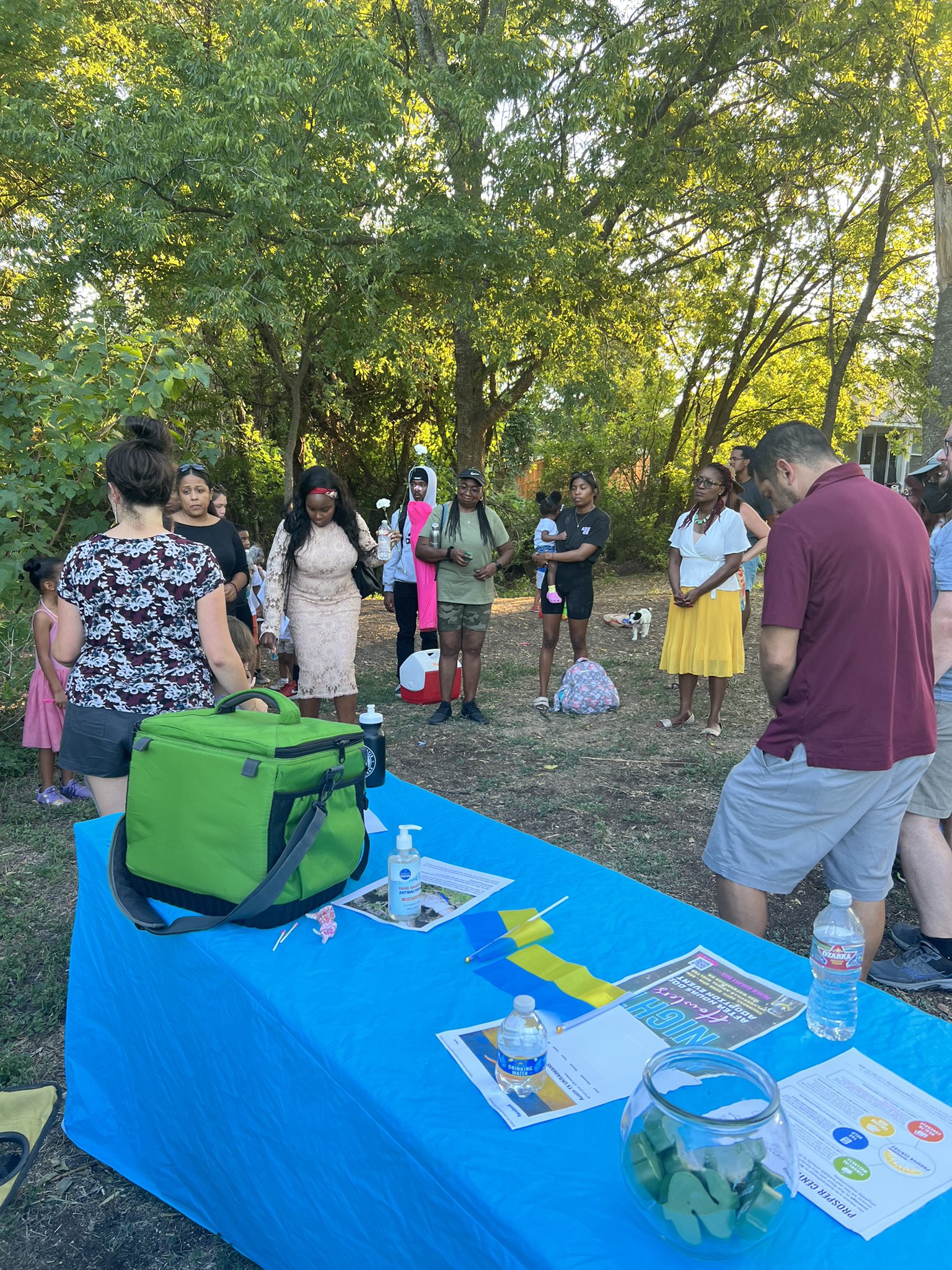 Lock Arms for Life (lockarmsforlife) / Twitter