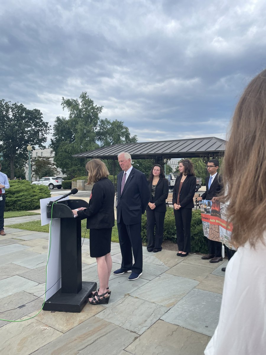 ecomadres_'s tweet photo. .@ecomadres_ supporting our colleague @em_bechard @Moms_Press expressing that House Resolution 975 represents a critical step forward in creating the infrastructure we need to support youth mental health in a changing climate. https://t.co/hzyMqtdW2A