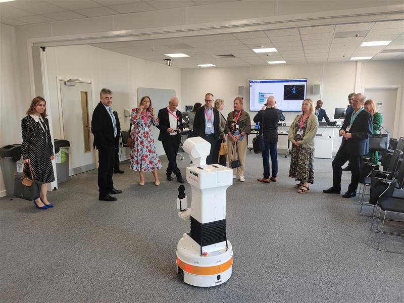 Foodanddrinkfed's tweet photo. Today, our Director of Policy @AlmondJayne along with Skills Manager Mark Corbett cut the ribbon for the @unilincoln Holbeach Campus Food Enterprise Zone ✂️

The initiative covers business growth, skills and R&amp;D across manufacturing &amp; other areas👷

Thank you for having us 🫶 https://t.co/qDqM0fb79N