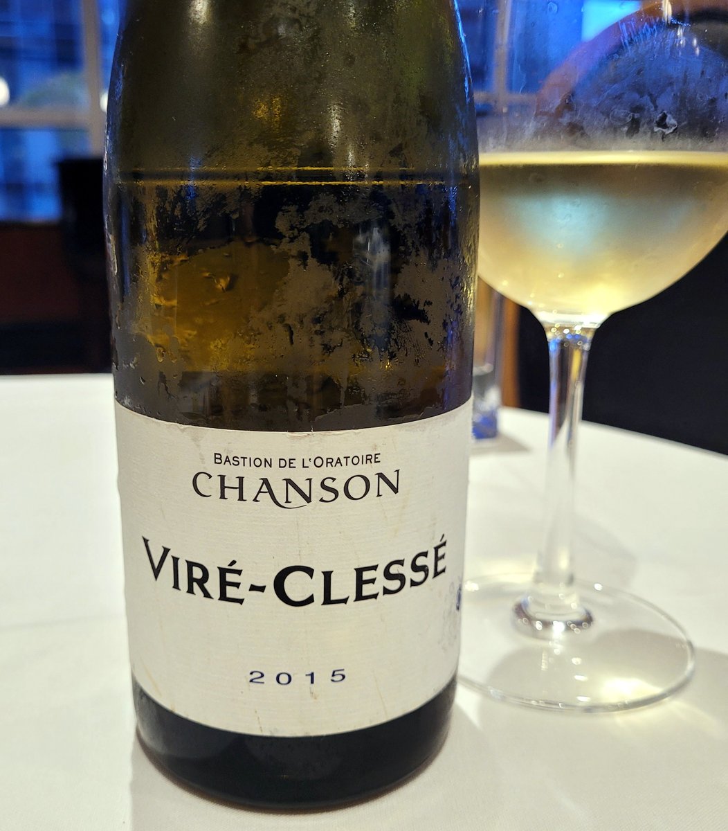 DestLen's tweet photo. September Wines - France
Chanson Pere &amp; Fils Viré - Clessé - Maconnais, Bastion De L'oratoire, France 
This elegant white wine is made from Chardonnay is a pale gold color.  Delicate fragrances of fern mixed with citrus fruit (lemon, grapefruit) with a hint of minerality. https://t.co/IgwjrkicYN